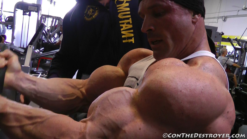 m2012-t-1-biceps_4943